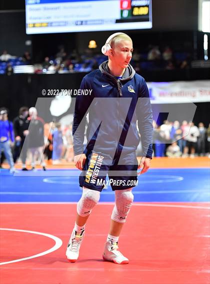 Thumbnail 2 in UIL State Championships - 6A 132lb Final photogallery.