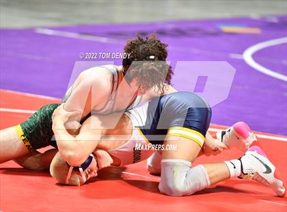 Thumbnail 1 in UIL State Championships - 6A 132lb Final photogallery.
