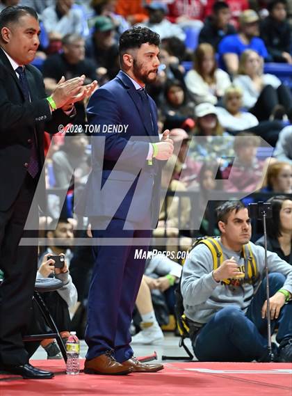 Thumbnail 1 in UIL State Championships - 6A 132lb Final photogallery.