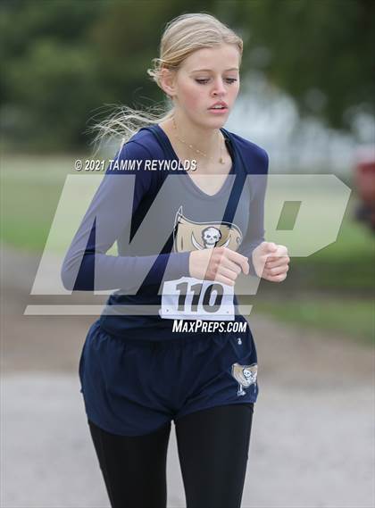 Thumbnail 3 in District Cross Country Meet photogallery.