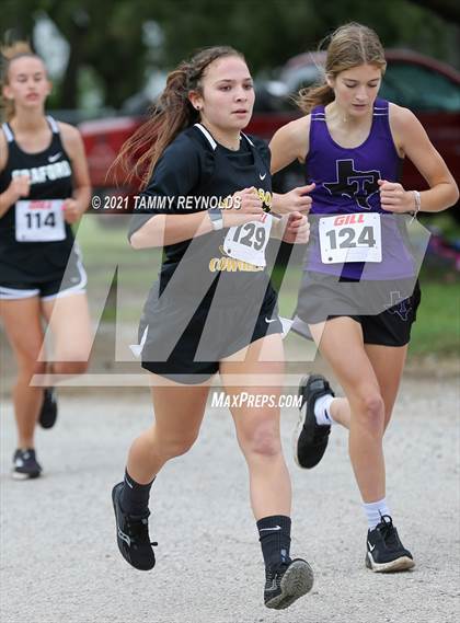 Thumbnail 2 in District Cross Country Meet photogallery.