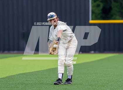 Thumbnail 1 in Kaufman vs. Ferris (UIL 4A Bi-District Playoff) photogallery.