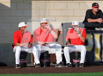 Thumbnail 3 in Kaufman vs. Ferris (UIL 4A Bi-District Playoff) photogallery.