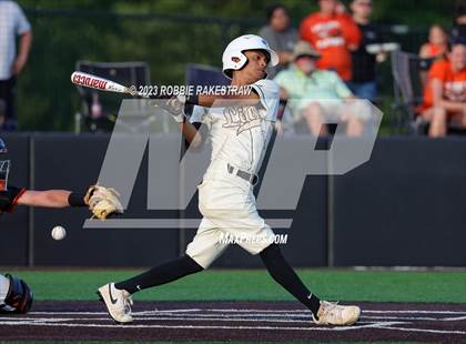 Thumbnail 1 in Kaufman vs. Ferris (UIL 4A Bi-District Playoff) photogallery.
