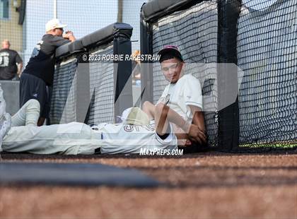 Thumbnail 1 in Kaufman vs. Ferris (UIL 4A Bi-District Playoff) photogallery.