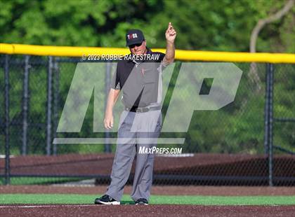 Thumbnail 1 in Kaufman vs. Ferris (UIL 4A Bi-District Playoff) photogallery.