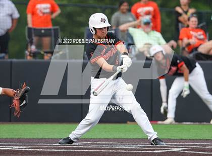 Thumbnail 2 in Kaufman vs. Ferris (UIL 4A Bi-District Playoff) photogallery.