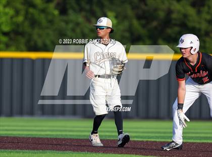 Thumbnail 2 in Kaufman vs. Ferris (UIL 4A Bi-District Playoff) photogallery.
