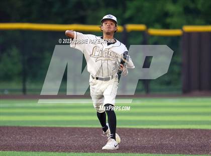 Thumbnail 3 in Kaufman vs. Ferris (UIL 4A Bi-District Playoff) photogallery.