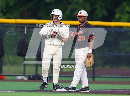 Thumbnail 3 in Kaufman vs. Ferris (UIL 4A Bi-District Playoff) photogallery.