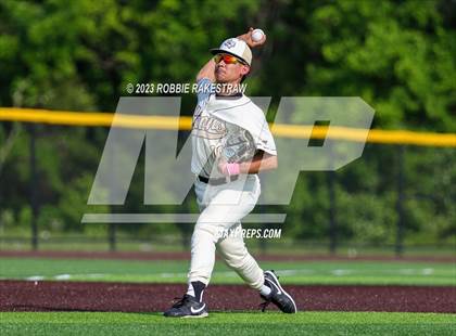Thumbnail 1 in Kaufman vs. Ferris (UIL 4A Bi-District Playoff) photogallery.