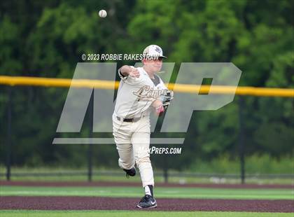 Thumbnail 1 in Kaufman vs. Ferris (UIL 4A Bi-District Playoff) photogallery.