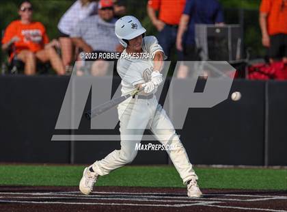 Thumbnail 1 in Kaufman vs. Ferris (UIL 4A Bi-District Playoff) photogallery.