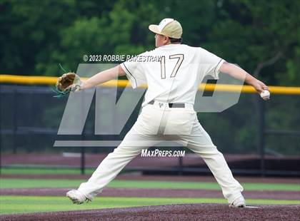 Thumbnail 3 in Kaufman vs. Ferris (UIL 4A Bi-District Playoff) photogallery.