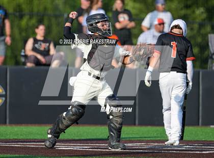 Thumbnail 3 in Kaufman vs. Ferris (UIL 4A Bi-District Playoff) photogallery.