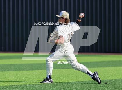 Thumbnail 1 in Kaufman vs. Ferris (UIL 4A Bi-District Playoff) photogallery.