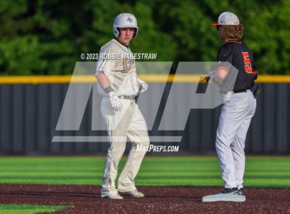 Thumbnail 3 in Kaufman vs. Ferris (UIL 4A Bi-District Playoff) photogallery.