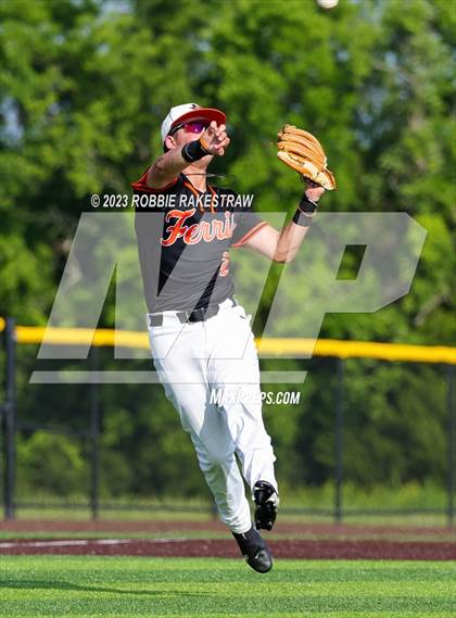 Thumbnail 1 in Kaufman vs. Ferris (UIL 4A Bi-District Playoff) photogallery.