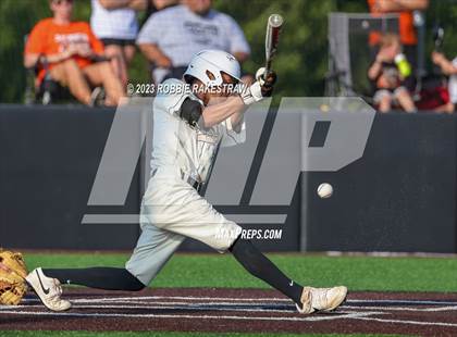 Thumbnail 1 in Kaufman vs. Ferris (UIL 4A Bi-District Playoff) photogallery.