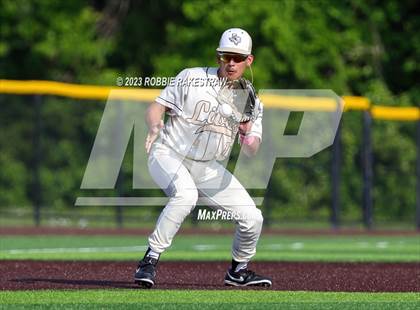 Thumbnail 3 in Kaufman vs. Ferris (UIL 4A Bi-District Playoff) photogallery.
