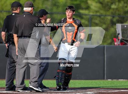 Thumbnail 2 in Kaufman vs. Ferris (UIL 4A Bi-District Playoff) photogallery.