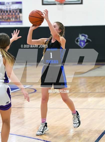 Thumbnail 3 in Kingman Academy @ Northwest Christian photogallery.