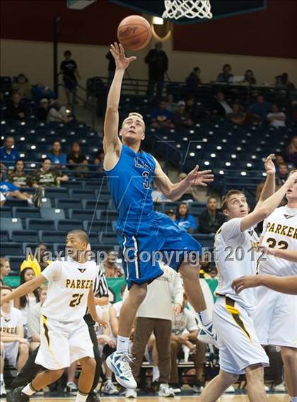 Thumbnail 1 in La Jolla Country Day vs Parker (CIF SDS D4 Final) photogallery.