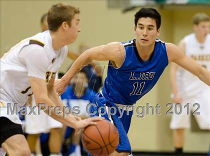 Thumbnail 1 in La Jolla Country Day vs Parker (CIF SDS D4 Final) photogallery.