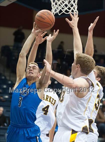 Thumbnail 1 in La Jolla Country Day vs Parker (CIF SDS D4 Final) photogallery.