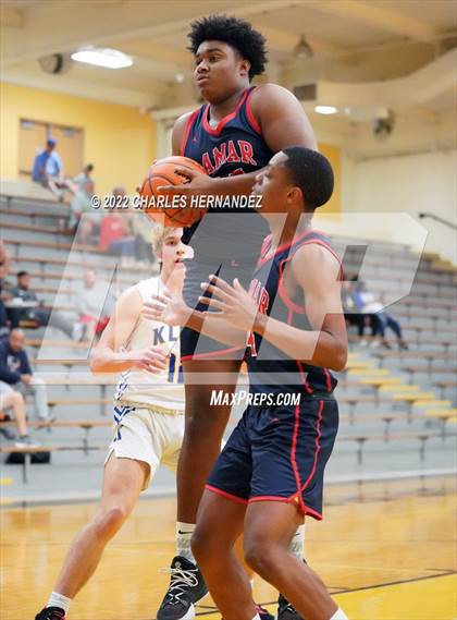Thumbnail 3 in Lamar vs. Klein (Conroe Christmas Classic) photogallery.