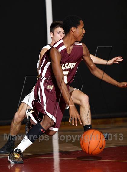 Thumbnail 2 in Laguna Hills vs. Bellflower (Charlie Wilkins Memorial Tournament) photogallery.