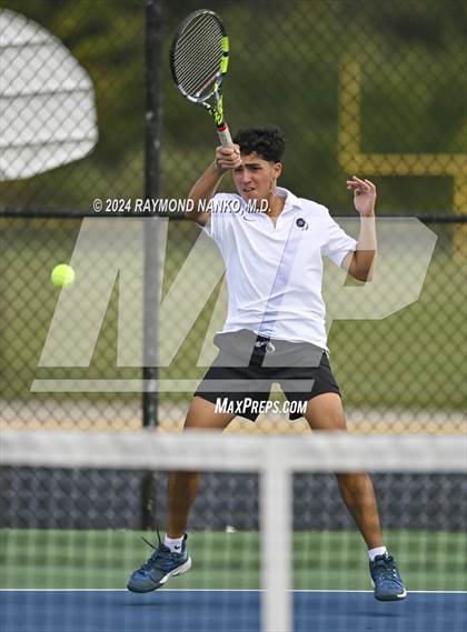 Thumbnail 1 in Lake Central vs Muncie Burris (Delta Invitational)  photogallery.