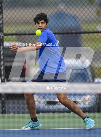 Thumbnail 1 in Lake Central vs Muncie Burris (Delta Invitational)  photogallery.