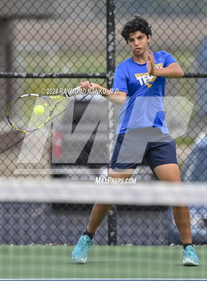 Thumbnail 3 in Lake Central vs Muncie Burris (Delta Invitational)  photogallery.