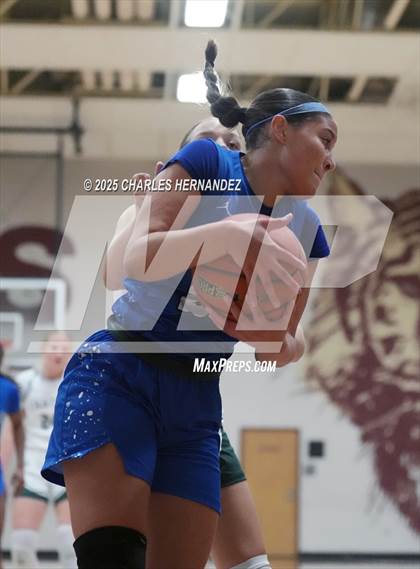 Thumbnail 2 in Canton vs. Episcopal (Aggieland Invitational) photogallery.