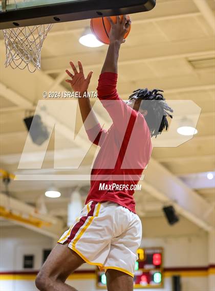 Thumbnail 3 in Seventy-First @ Douglas Byrd photogallery.