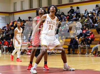 Thumbnail 2 in Seventy-First @ Douglas Byrd photogallery.