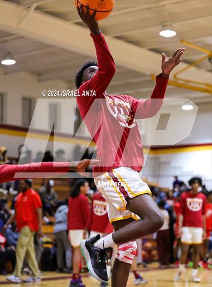 Thumbnail 3 in Seventy-First @ Douglas Byrd photogallery.