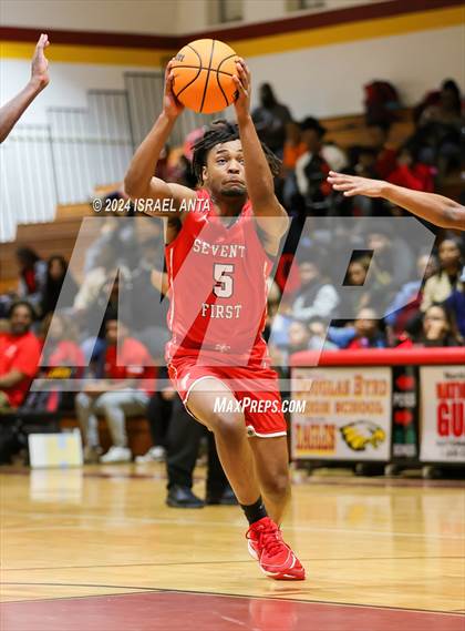 Thumbnail 1 in Seventy-First @ Douglas Byrd photogallery.