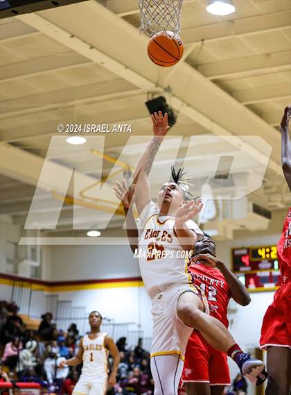 Thumbnail 1 in Seventy-First @ Douglas Byrd photogallery.