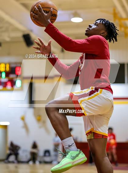 Thumbnail 1 in Seventy-First @ Douglas Byrd photogallery.