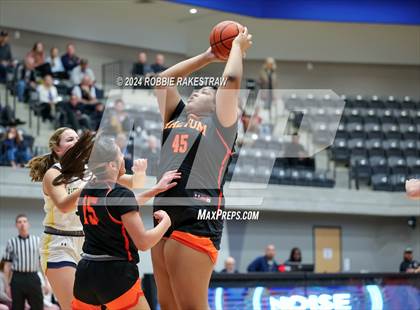 Thumbnail 2 in Highland Park vs. Haltom (UIL 6A Bi-District Playoff) photogallery.