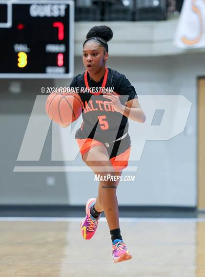 Thumbnail 2 in Highland Park vs. Haltom (UIL 6A Bi-District Playoff) photogallery.