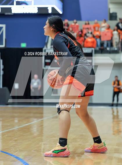 Thumbnail 1 in Highland Park vs. Haltom (UIL 6A Bi-District Playoff) photogallery.