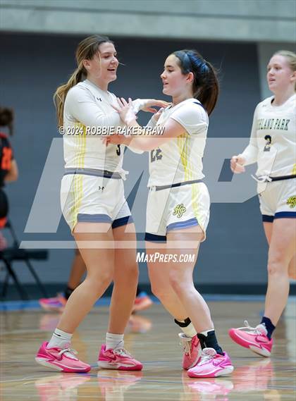 Thumbnail 1 in Highland Park vs. Haltom (UIL 6A Bi-District Playoff) photogallery.