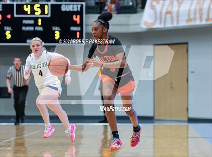 Thumbnail 1 in Highland Park vs. Haltom (UIL 6A Bi-District Playoff) photogallery.