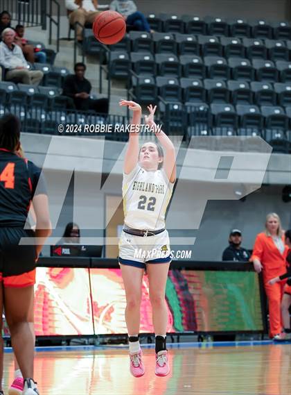 Thumbnail 2 in Highland Park vs. Haltom (UIL 6A Bi-District Playoff) photogallery.