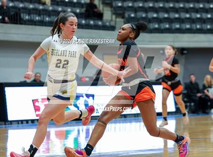 Thumbnail 2 in Highland Park vs. Haltom (UIL 6A Bi-District Playoff) photogallery.