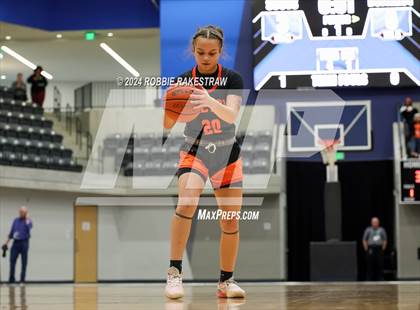 Thumbnail 1 in Highland Park vs. Haltom (UIL 6A Bi-District Playoff) photogallery.