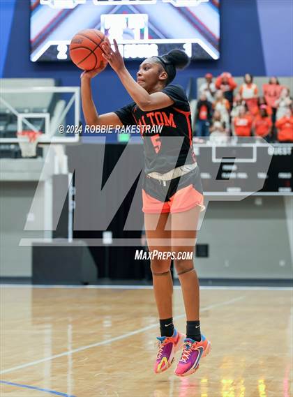 Thumbnail 3 in Highland Park vs. Haltom (UIL 6A Bi-District Playoff) photogallery.